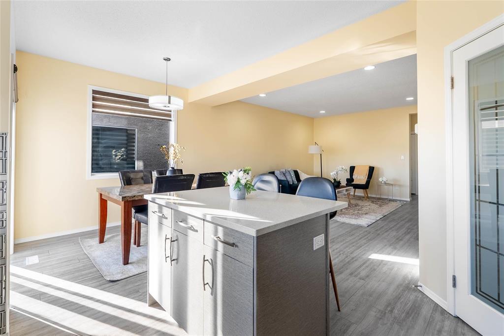 301 Cartesian Gate, Winnipeg, Manitoba  R2P 1W8 - Photo 8 - 202609826