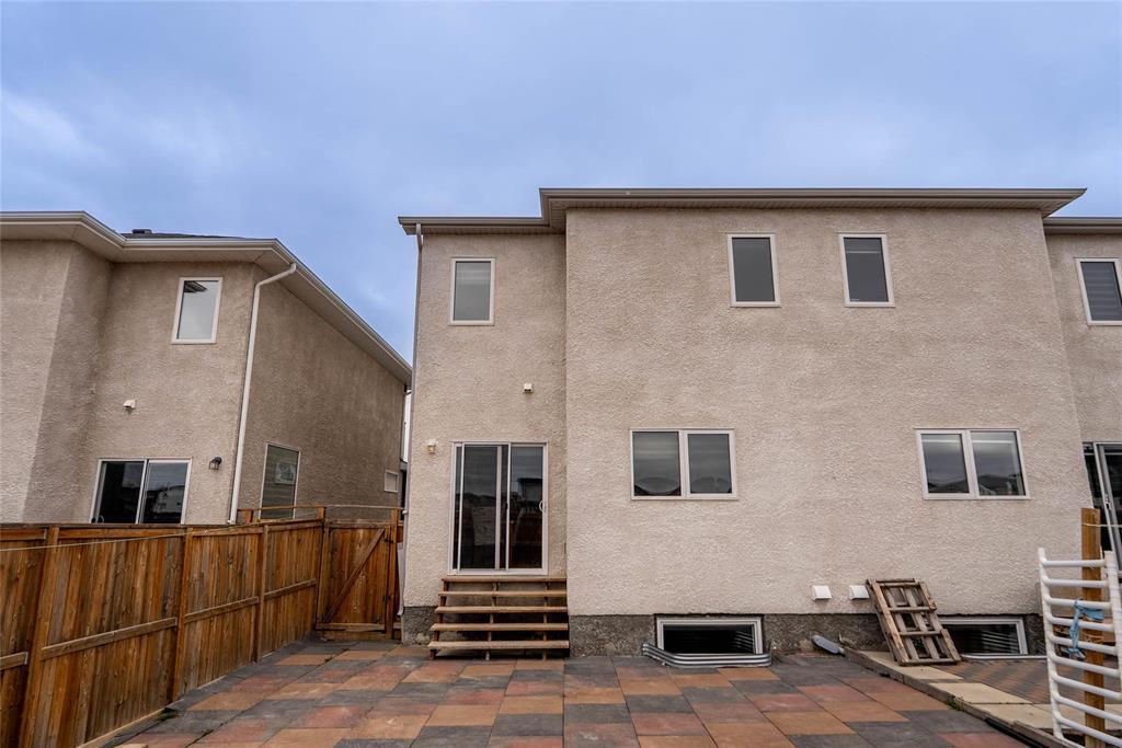 301 Cartesian Gate, Winnipeg, Manitoba  R2P 1W8 - Photo 28 - 202609826