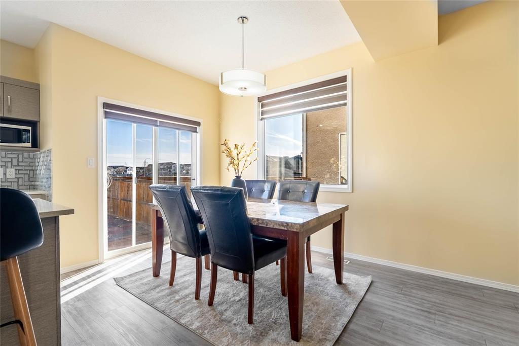 301 Cartesian Gate, Winnipeg, Manitoba  R2P 1W8 - Photo 7 - 202609826