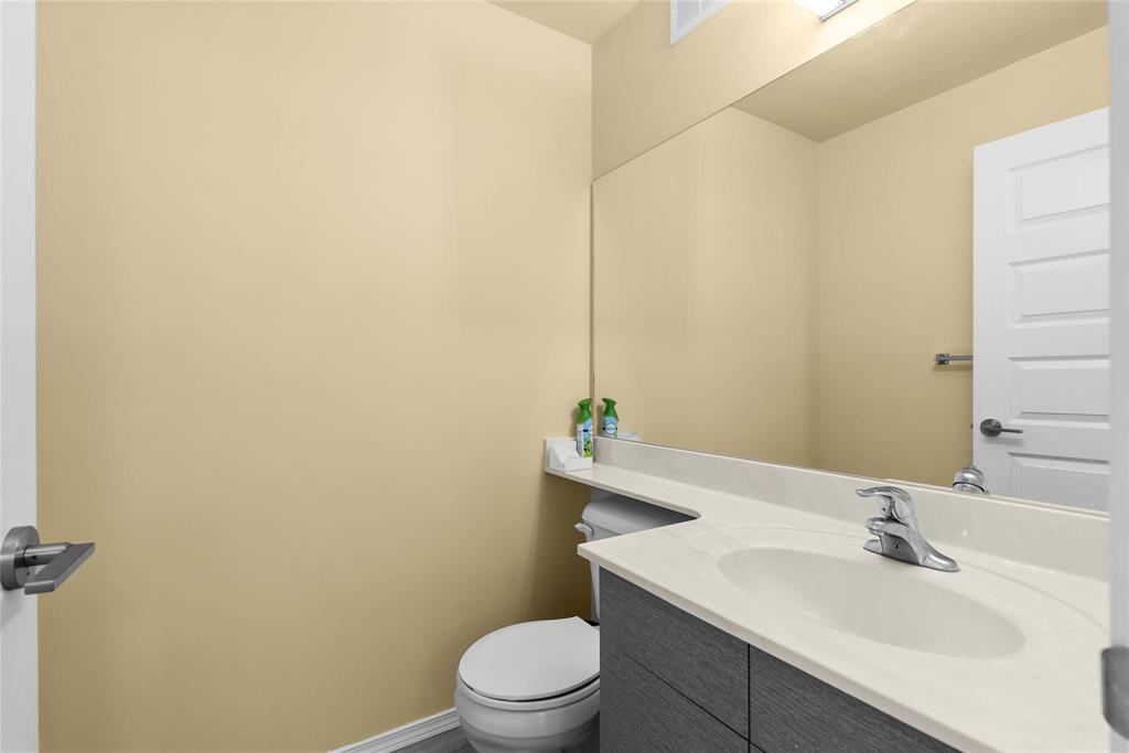 301 Cartesian Gate, Winnipeg, Manitoba  R2P 1W8 - Photo 15 - 202609826