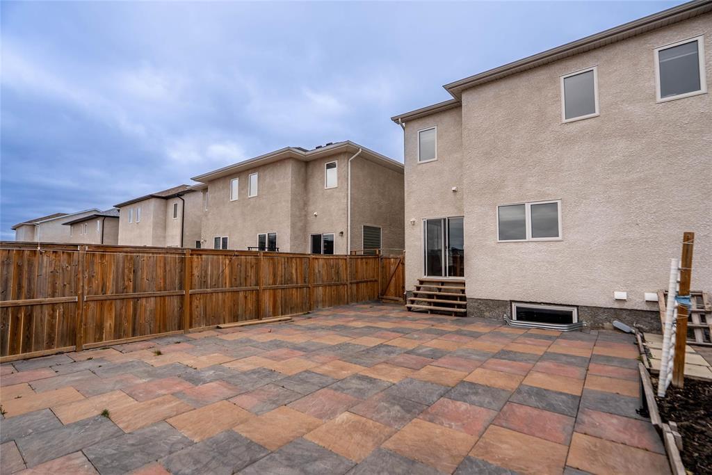 301 Cartesian Gate, Winnipeg, Manitoba  R2P 1W8 - Photo 27 - 202609826