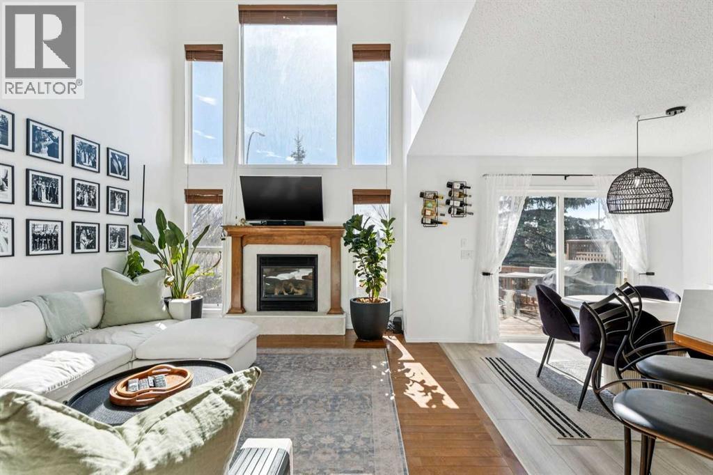 214 Cougarstone Circle Sw, Calgary, Alberta  T3H 4W5 - Photo 5 - A2297016