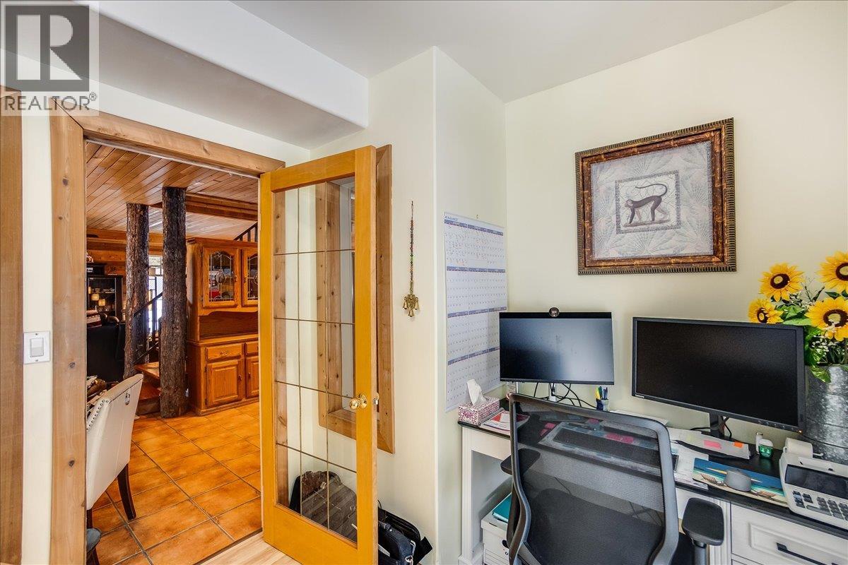 4453 Passmore Upper Road, Passmore, British Columbia  V0G 2J0 - Photo 21 - 10373819