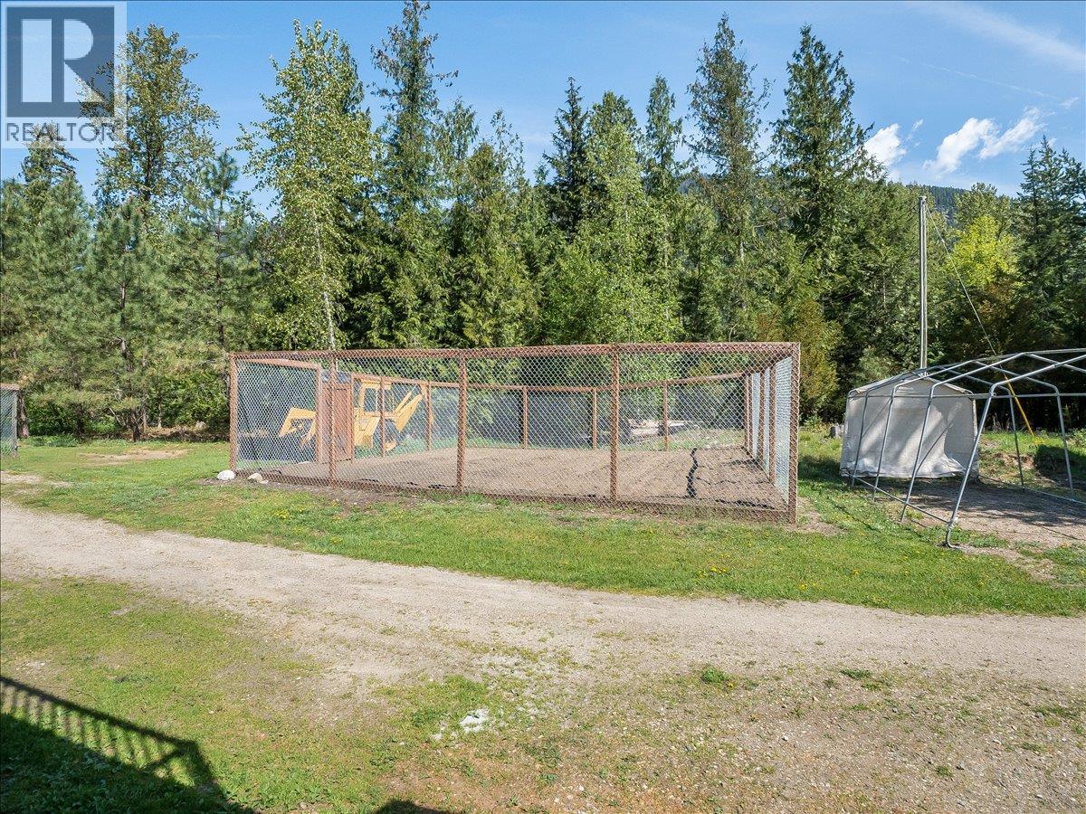 4453 Passmore Upper Road, Passmore, British Columbia  V0G 2J0 - Photo 53 - 10373819