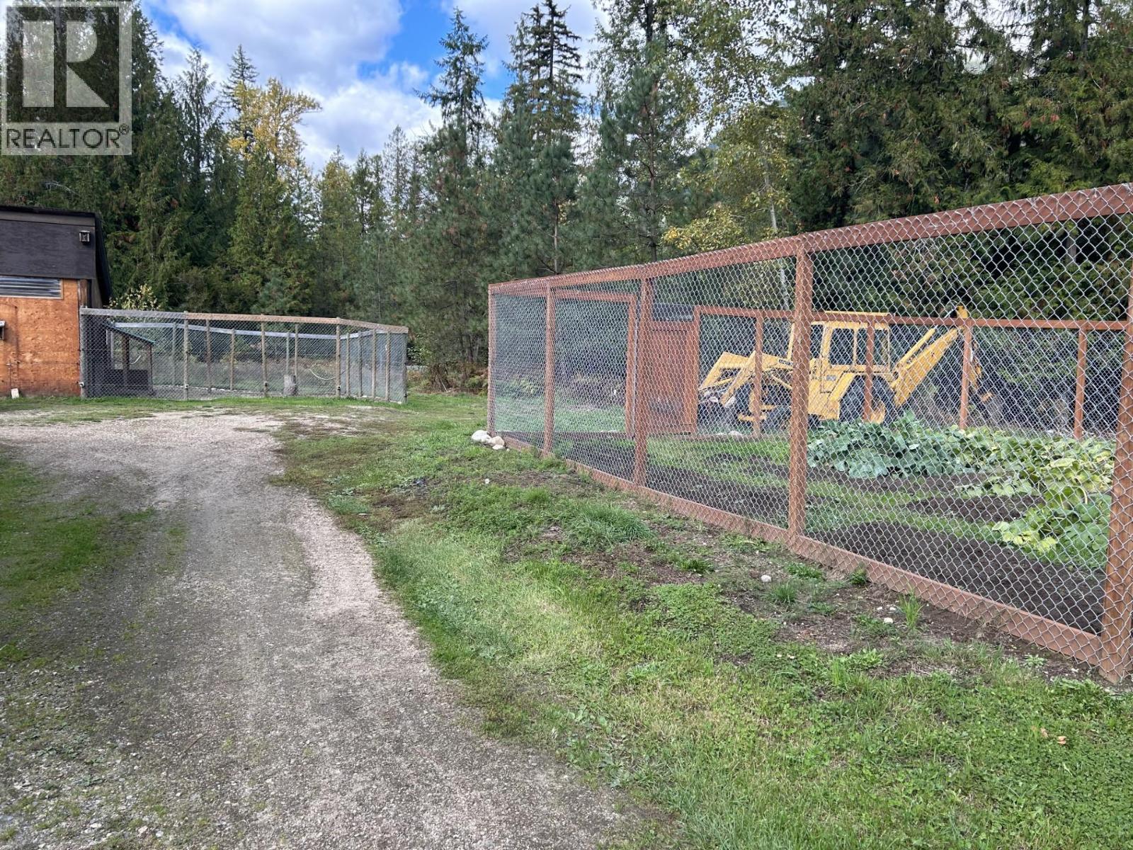 4453 Passmore Upper Road, Passmore, British Columbia  V0G 2J0 - Photo 56 - 10373819