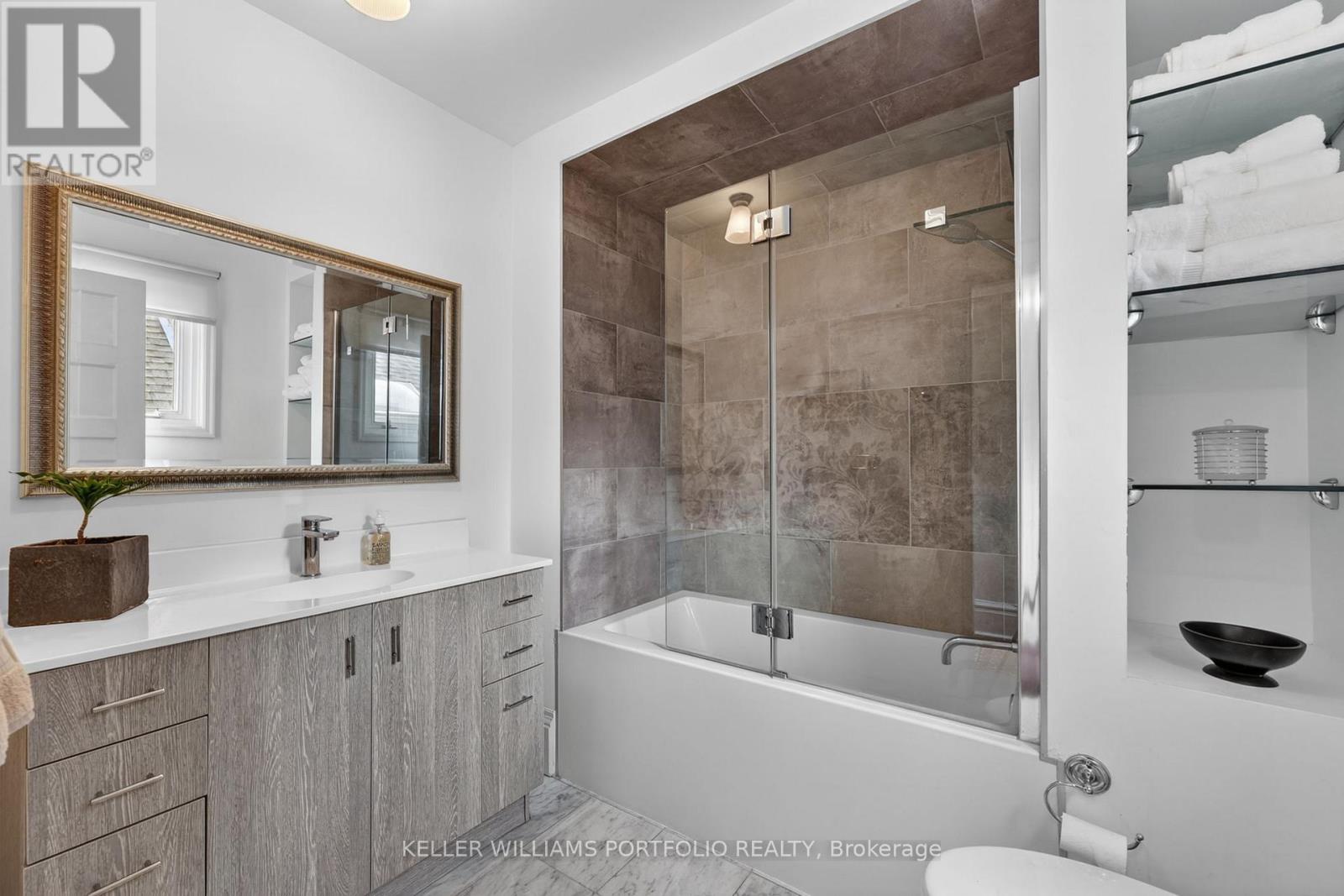 24 Bishop Street, Toronto, Ontario  M5R 1N2 - Photo 27 - C13103390