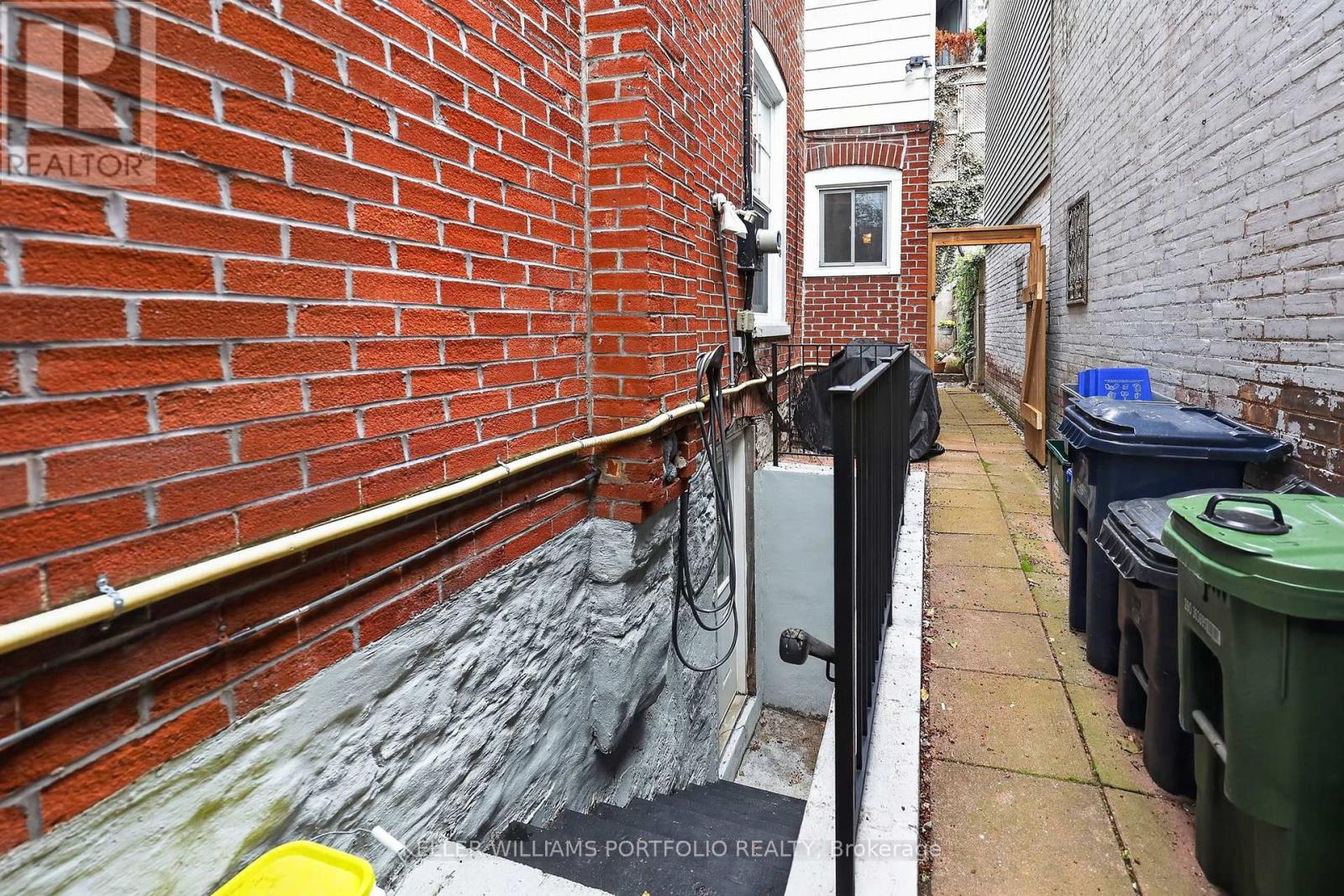 24 Bishop Street, Toronto, Ontario  M5R 1N2 - Photo 33 - C13103390
