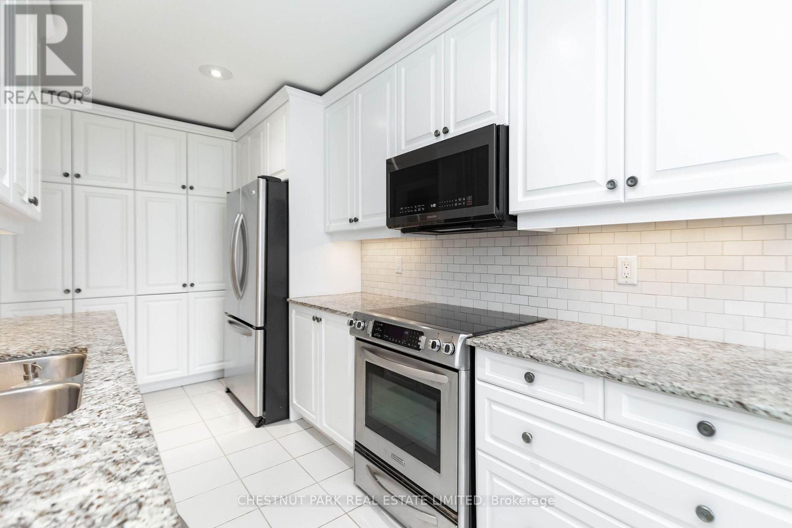 254 Spadina Road, Toronto, Ontario  M5R 2V1 - Photo 6 - C13103396