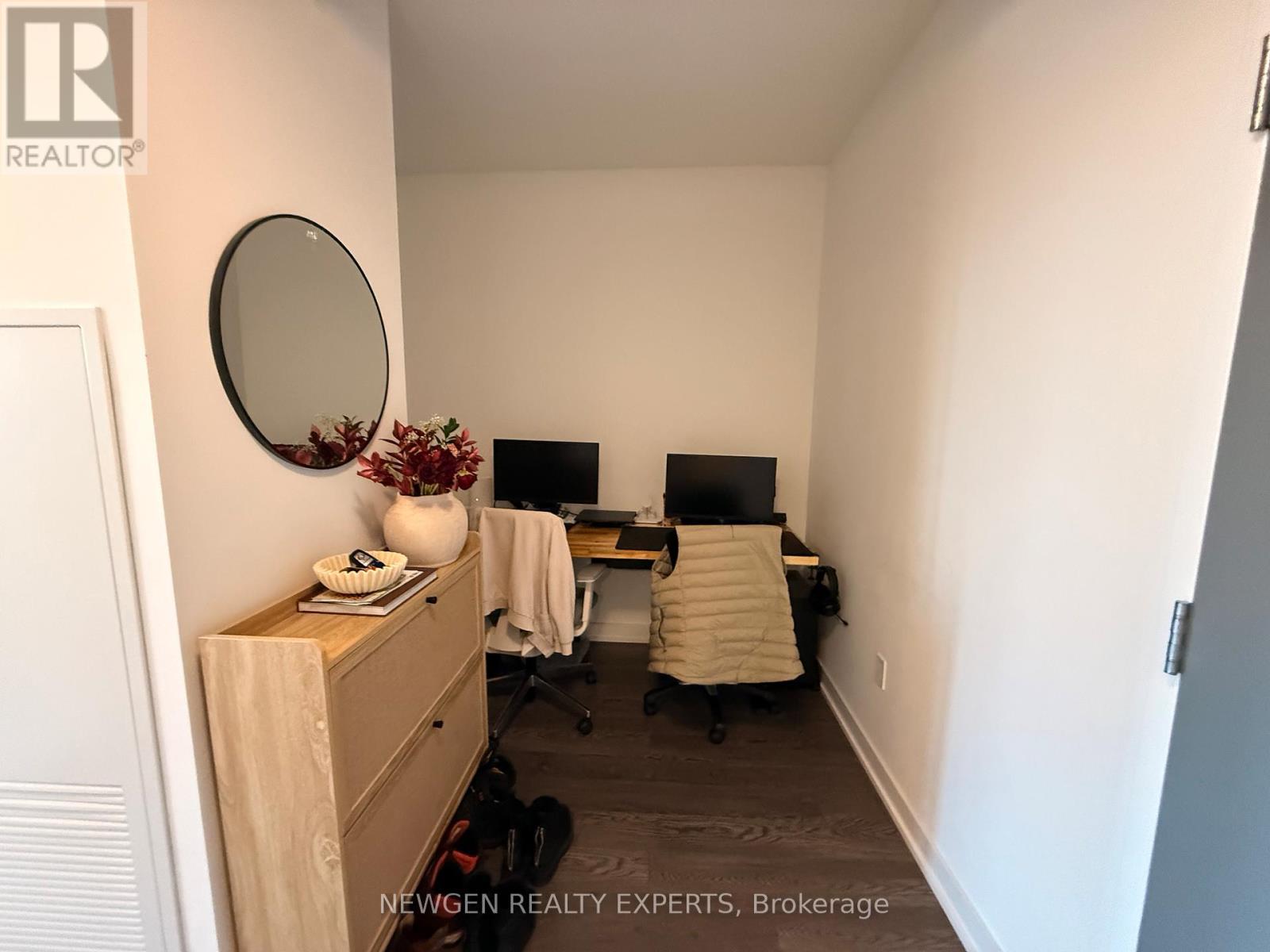 2303 - 50 O'neill Road, Toronto, Ontario  M3C 0R1 - Photo 4 - C13103440