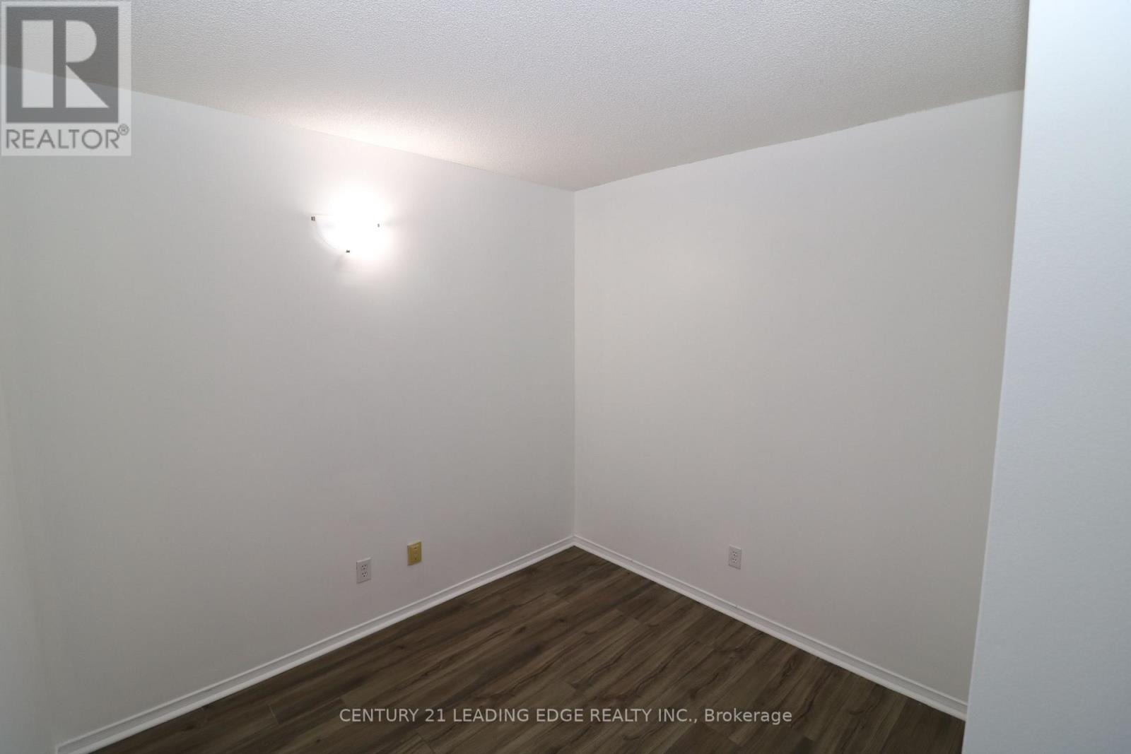 1711 - 750 Bay Street, Toronto, Ontario  M5G 1N6 - Photo 11 - C13103474