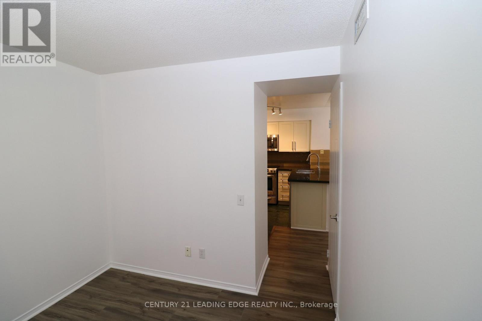 1711 - 750 Bay Street, Toronto, Ontario  M5G 1N6 - Photo 12 - C13103474