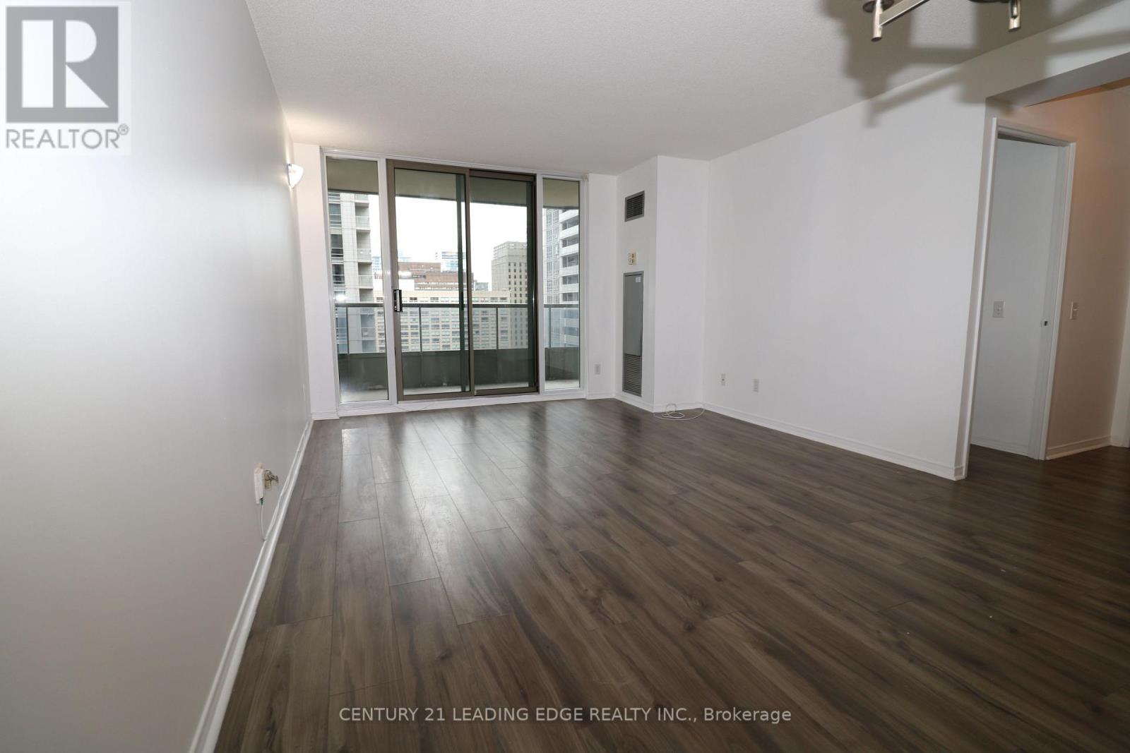 1711 - 750 Bay Street, Toronto, Ontario  M5G 1N6 - Photo 14 - C13103474