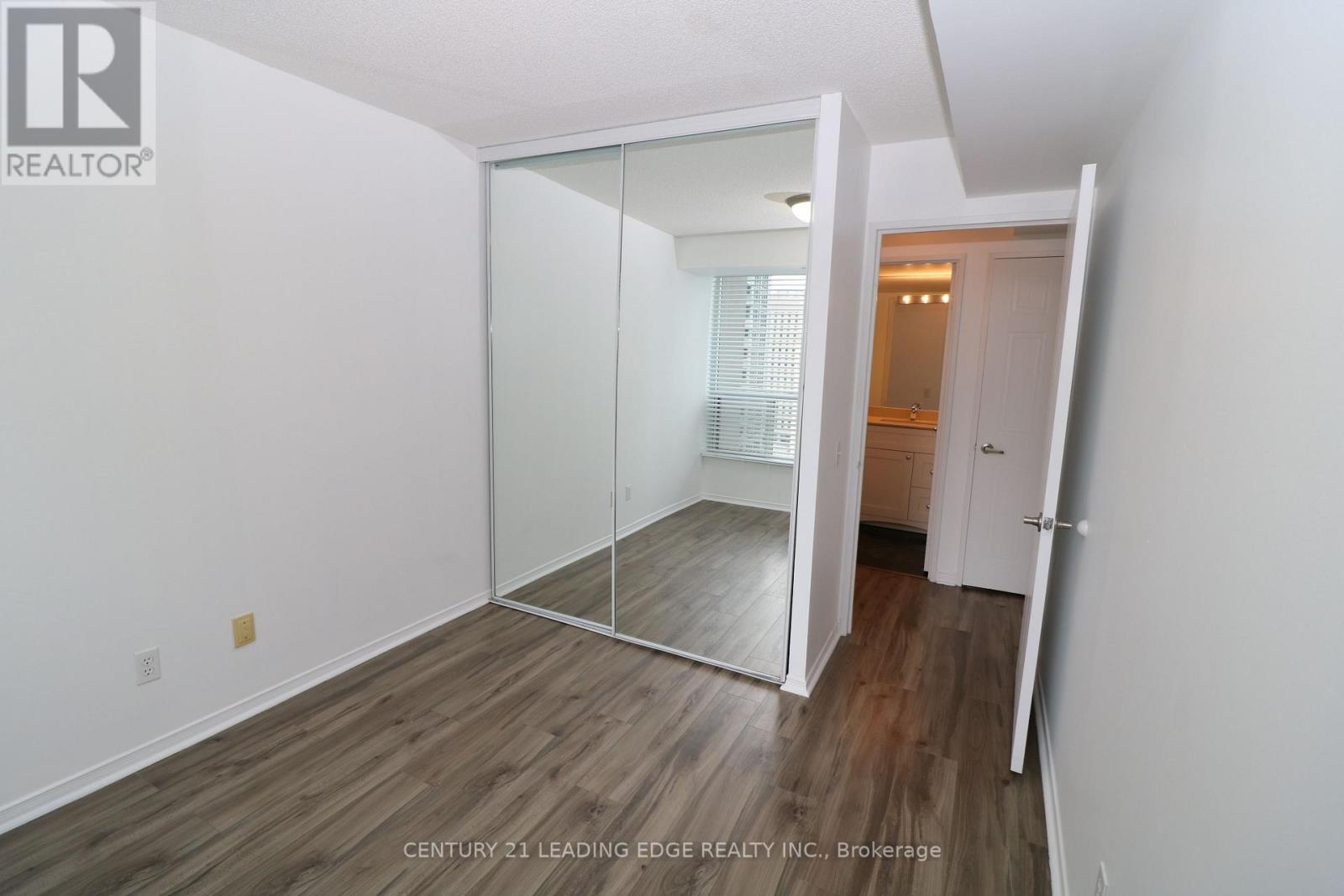 1711 - 750 Bay Street, Toronto, Ontario  M5G 1N6 - Photo 20 - C13103474
