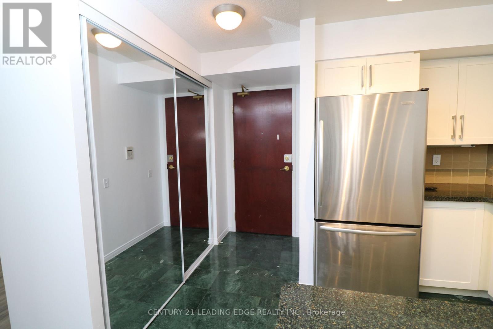 1711 - 750 Bay Street, Toronto, Ontario  M5G 1N6 - Photo 37 - C13103474