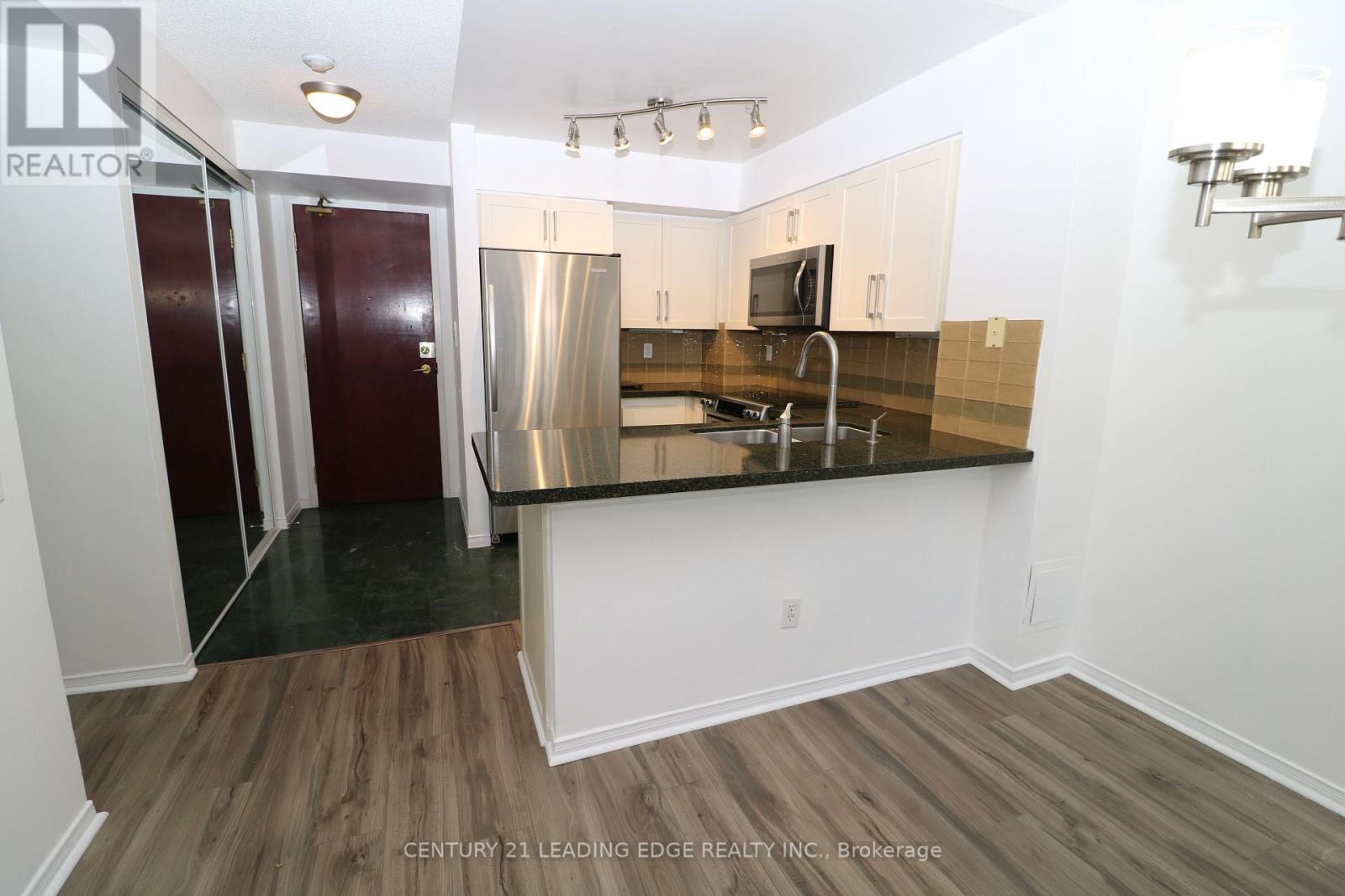 1711 - 750 Bay Street, Toronto, Ontario  M5G 1N6 - Photo 8 - C13103474