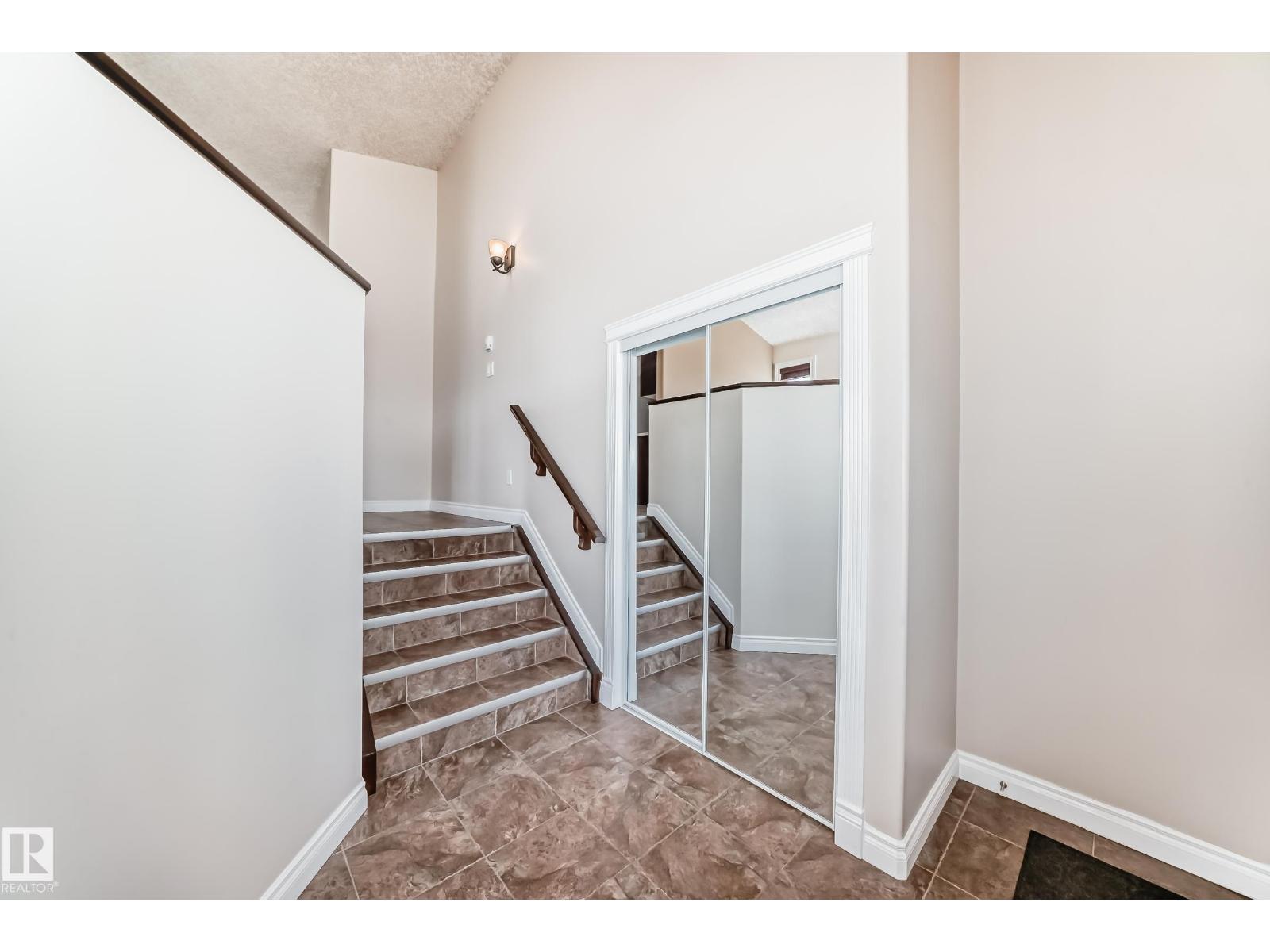 1221 Cunningham Dr Sw, Edmonton, Alberta  T6W 6R2 - Photo 3 - E4486612