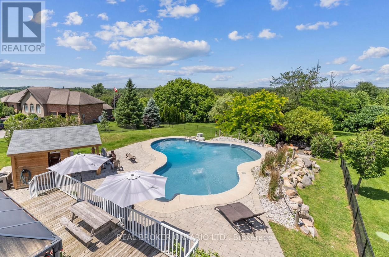 27 Bagshaw Crescent, Uxbridge, Ontario  L9P 0A9 - Photo 4 - N13103458