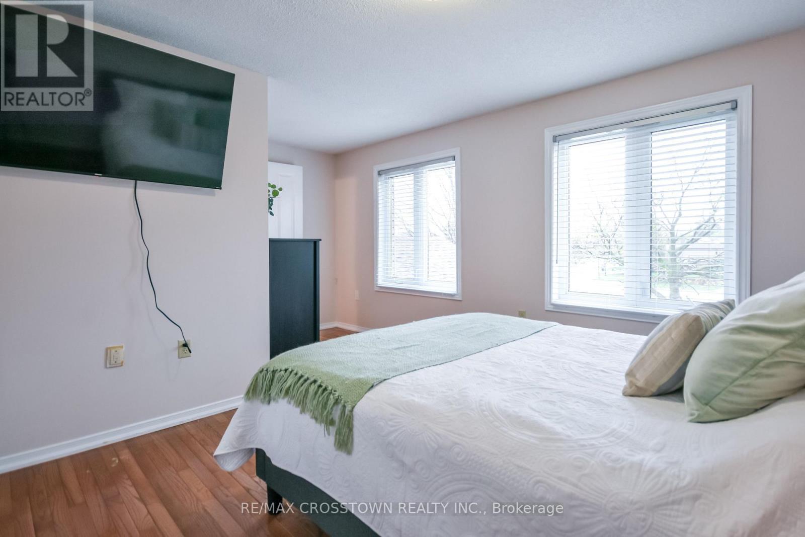 10 Nugent Court, Barrie (Northwest), Ontario  L4N 7A9 - Photo 15 - S13103422