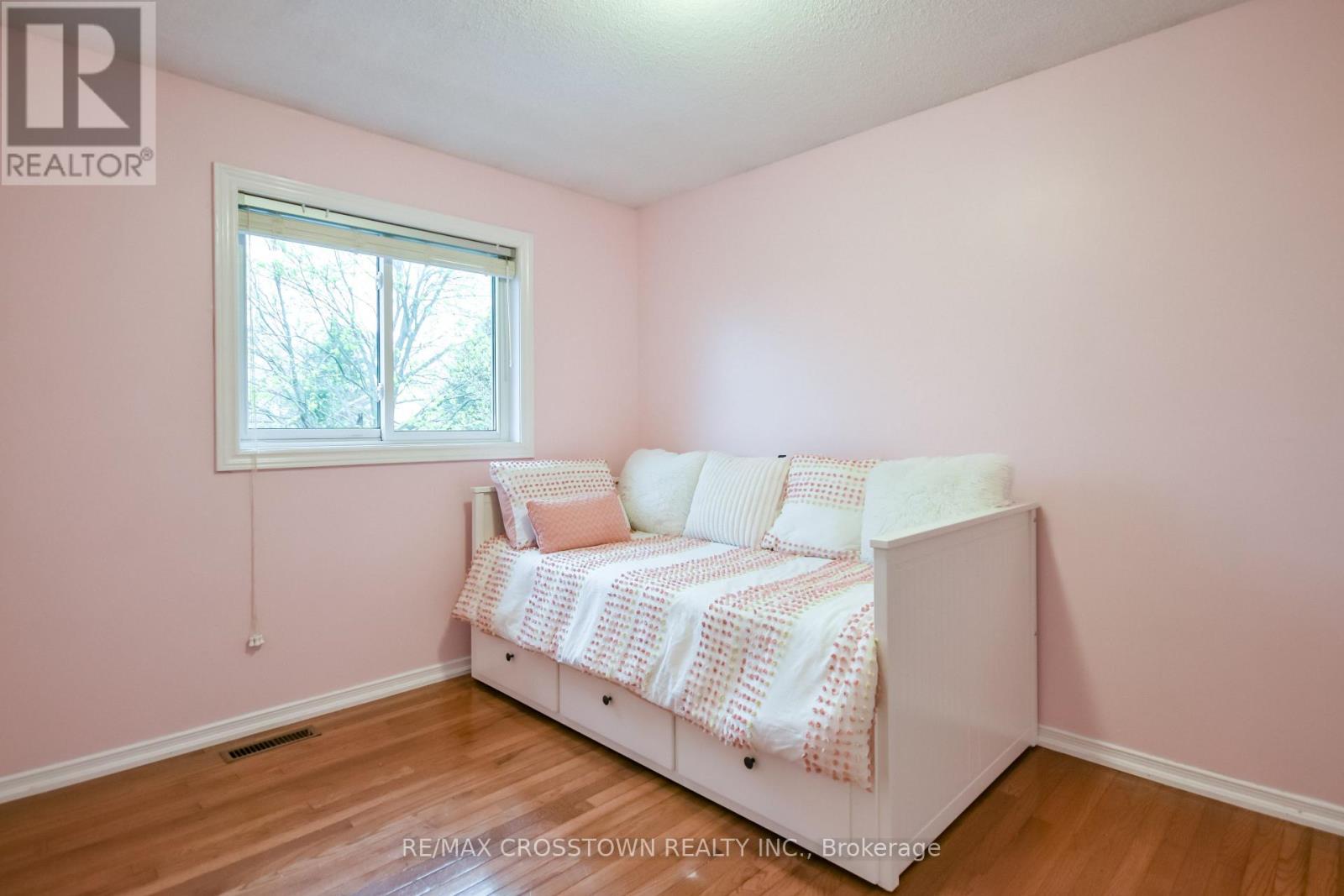 10 Nugent Court, Barrie (Northwest), Ontario  L4N 7A9 - Photo 19 - S13103422