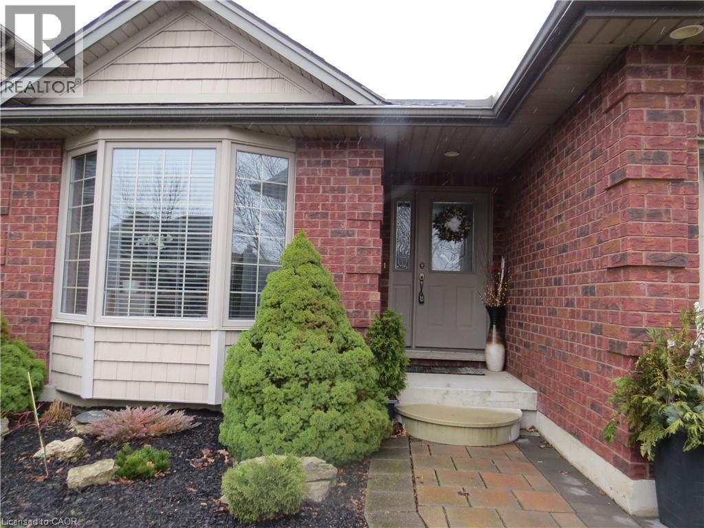 209 Kingfisher Avenue, Woodstock, Ontario  N4T 0B3 - Photo 2 - 40797436