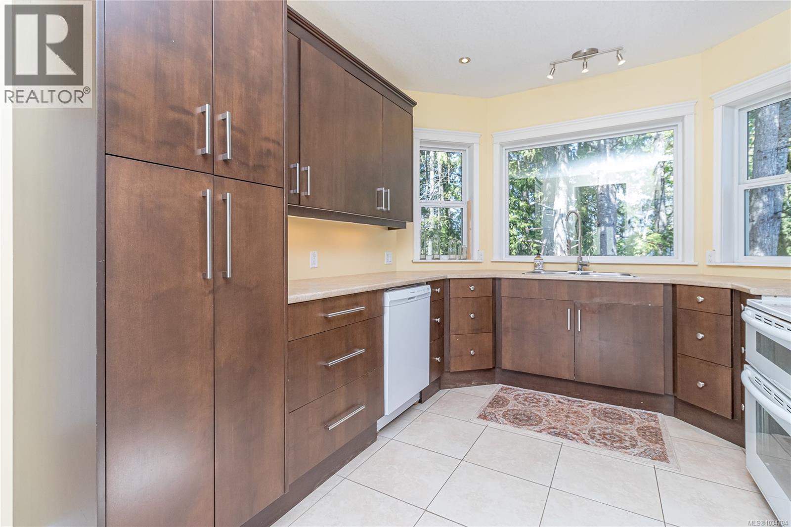 1745 Pavenham Rd, Cowichan Bay, British Columbia  V0R 1N1 - Photo 10 - 1034794