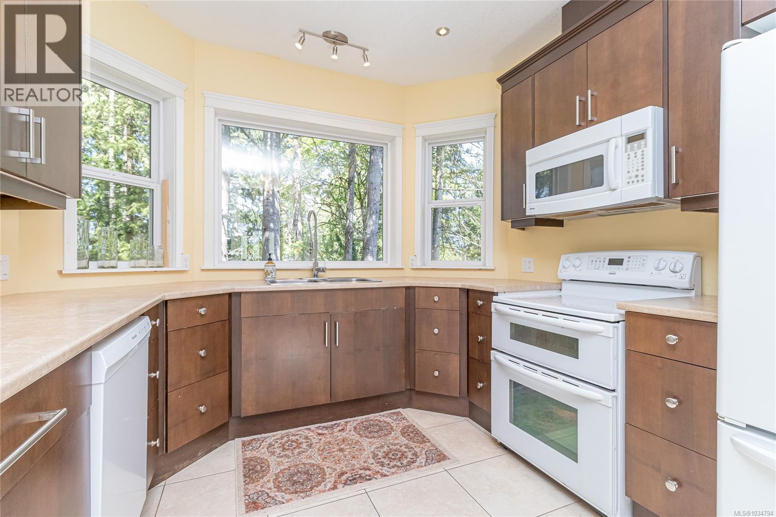 1745 Pavenham Rd, Cowichan Bay, British Columbia  V0R 1N1 - Photo 9 - 1034794