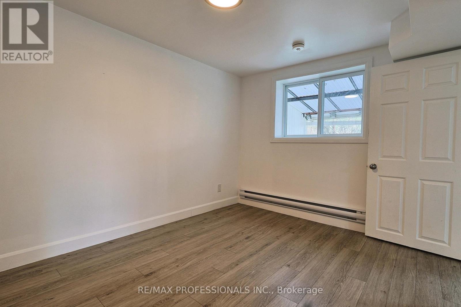 Lower - 2688 Sherhill Drive, Mississauga, Ontario  L5J 3Z3 - Photo 12 - W13103402