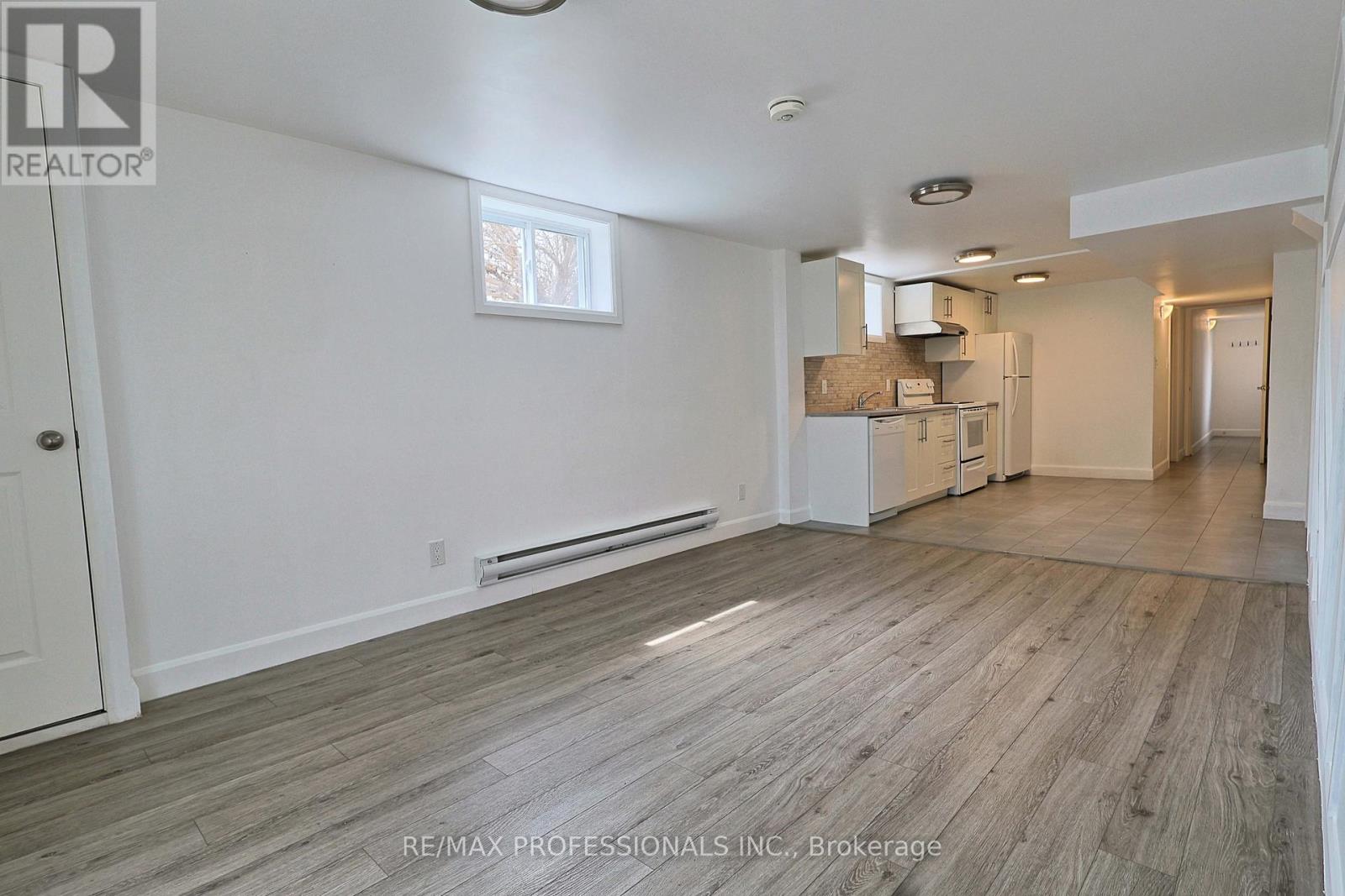 Lower - 2688 Sherhill Drive, Mississauga, Ontario  L5J 3Z3 - Photo 4 - W13103402