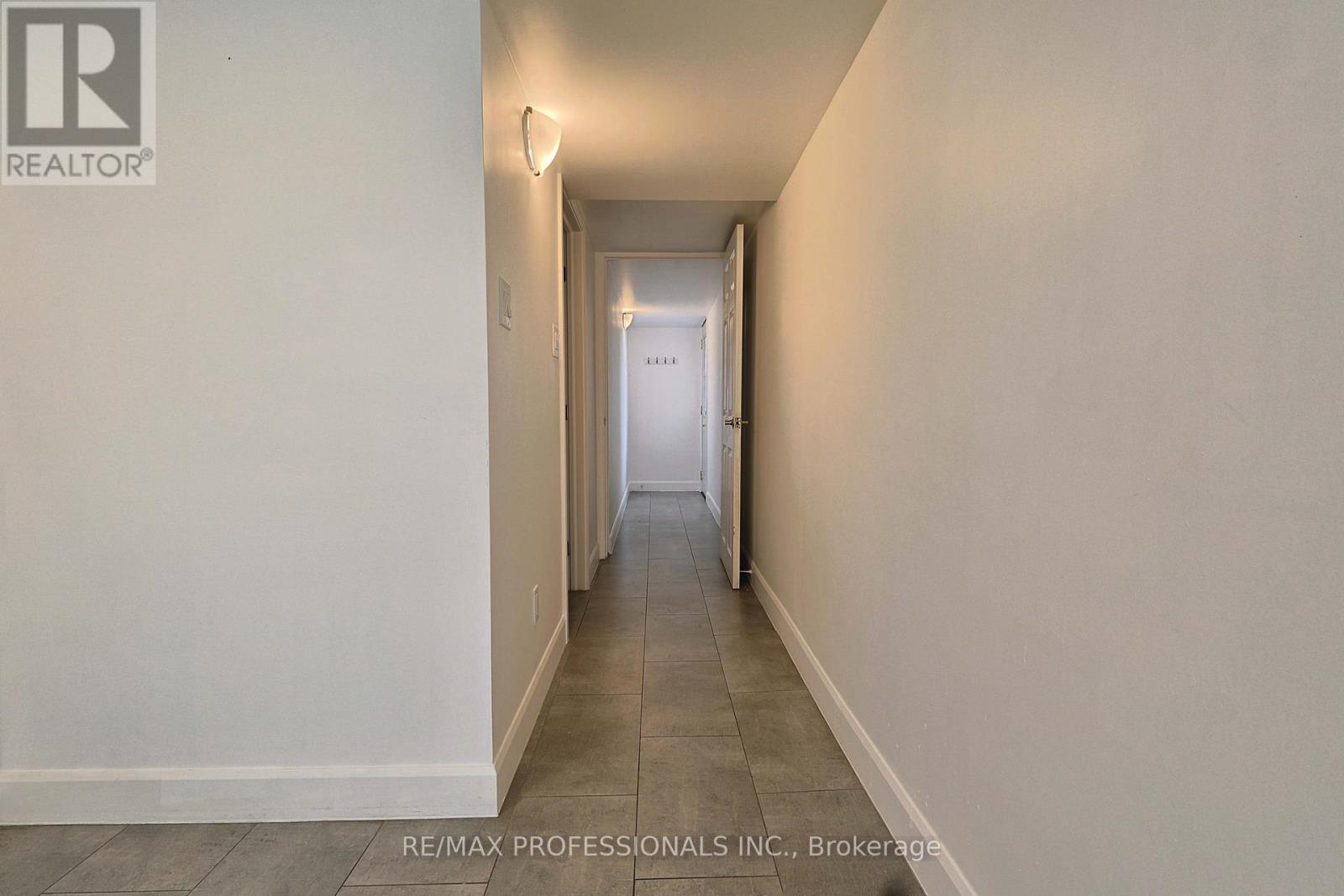 Lower - 2688 Sherhill Drive, Mississauga, Ontario  L5J 3Z3 - Photo 6 - W13103402