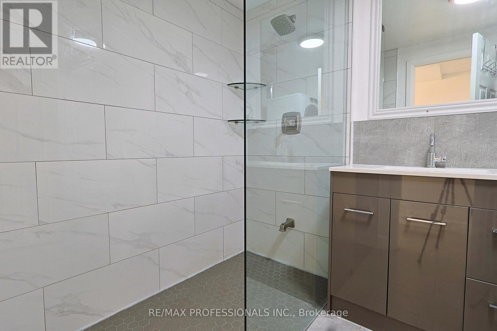Lower - 2688 Sherhill Drive, Mississauga, Ontario  L5J 3Z3 - Photo 8 - W13103402
