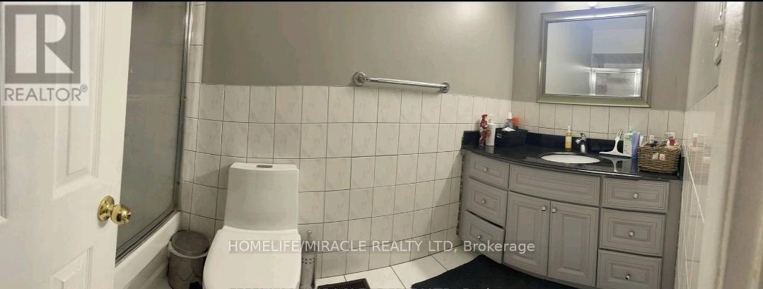 3528 Laddie Crescent, Mississauga, Ontario  L4T 1N1 - Photo 14 - W13103434