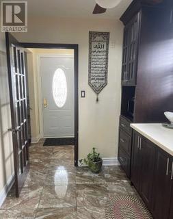 3528 Laddie Crescent, Mississauga, Ontario  L4T 1N1 - Photo 3 - W13103434
