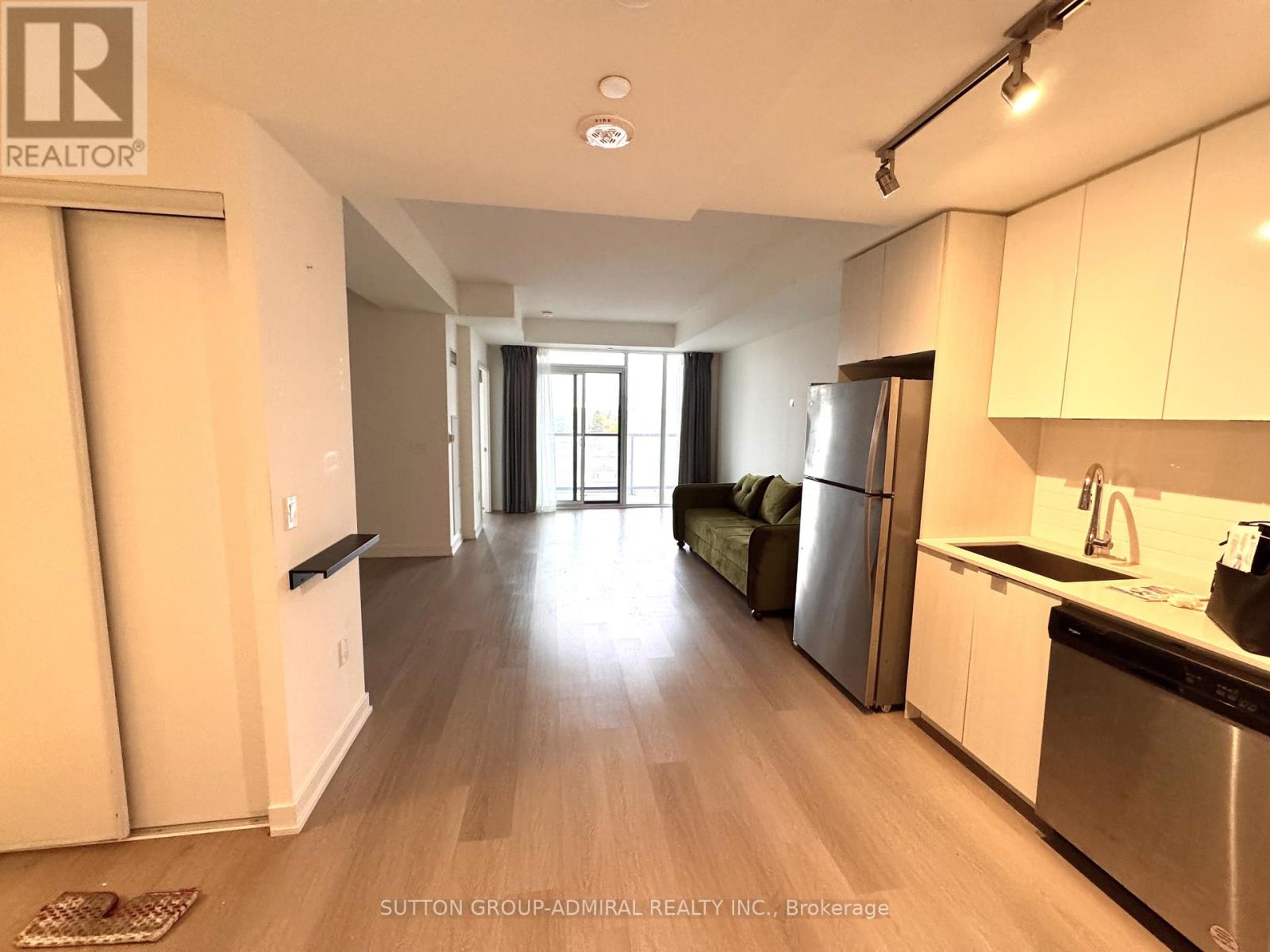 520 - 859 The Queensway, Toronto, Ontario  M8Z 1N8 - Photo 4 - W13103498