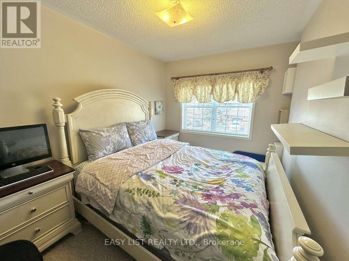 1104 Carding Mill Place, Mississauga, Ontario  L5W 1C4 - Photo 19 - W13103504