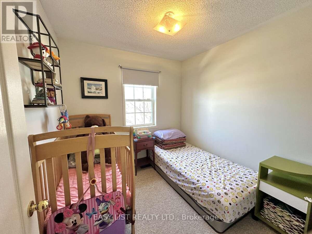 1104 Carding Mill Place, Mississauga, Ontario  L5W 1C4 - Photo 22 - W13103504