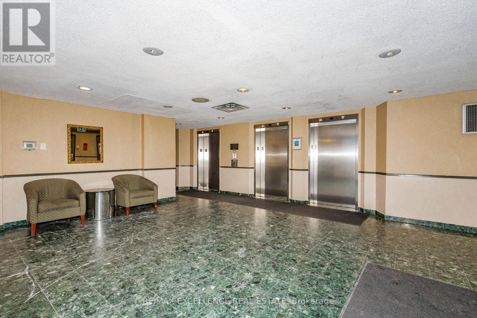 202 - 4205 Shipp Drive, Mississauga, Ontario  L4Z 2Y9 - Photo 6 - W13103516