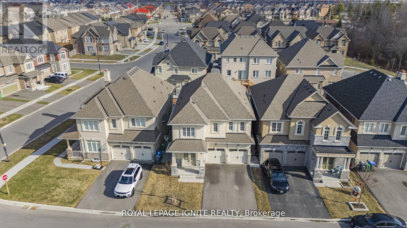 11 Jenwood Crescent, Brampton, Ontario  L6R 4C6 - Photo 6 - W13103518