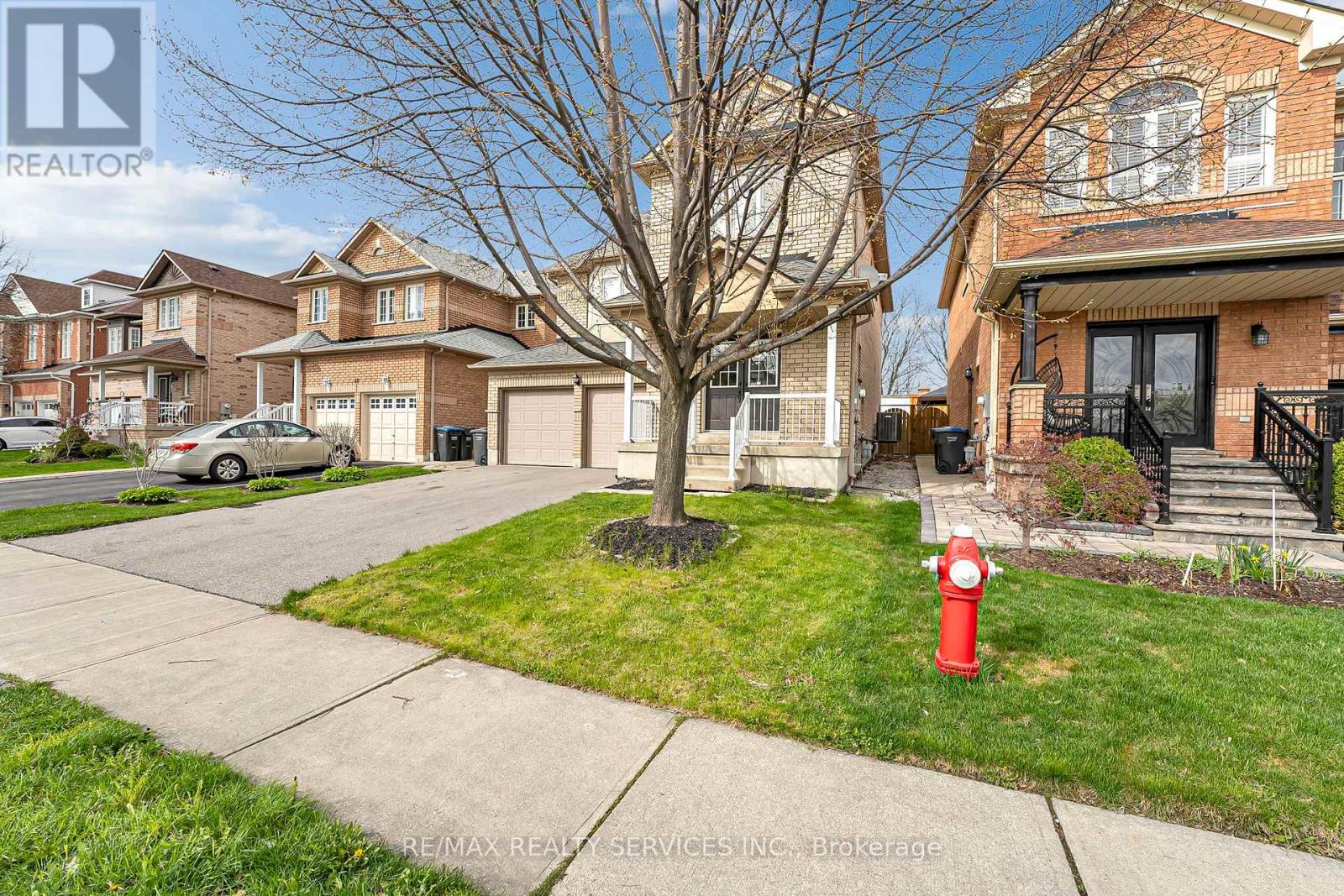 46 Ryegrass Crescent, Brampton, Ontario  L7A 3K8 - Photo 2 - W13103528