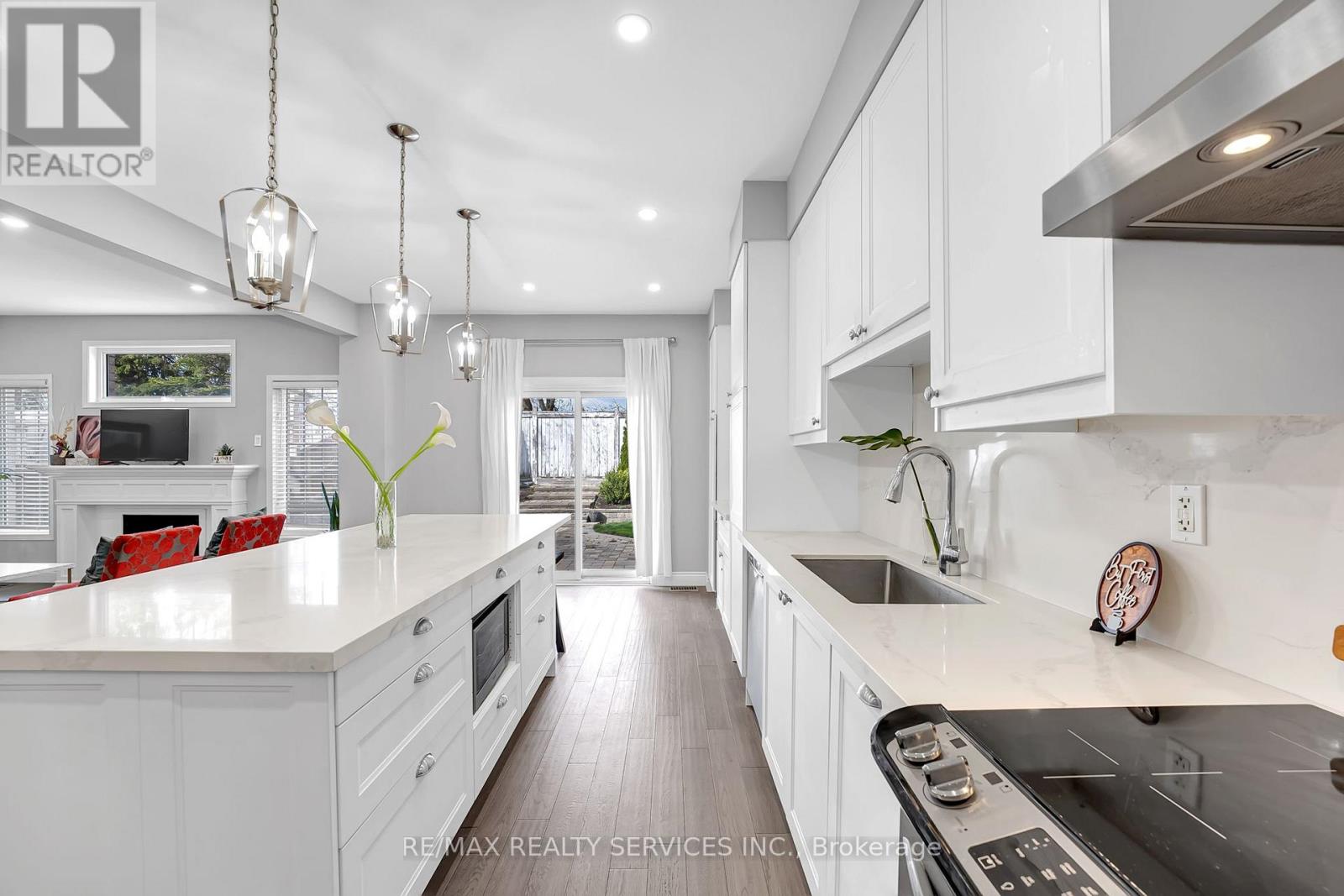 46 Ryegrass Crescent, Brampton, Ontario  L7A 3K8 - Photo 9 - W13103528