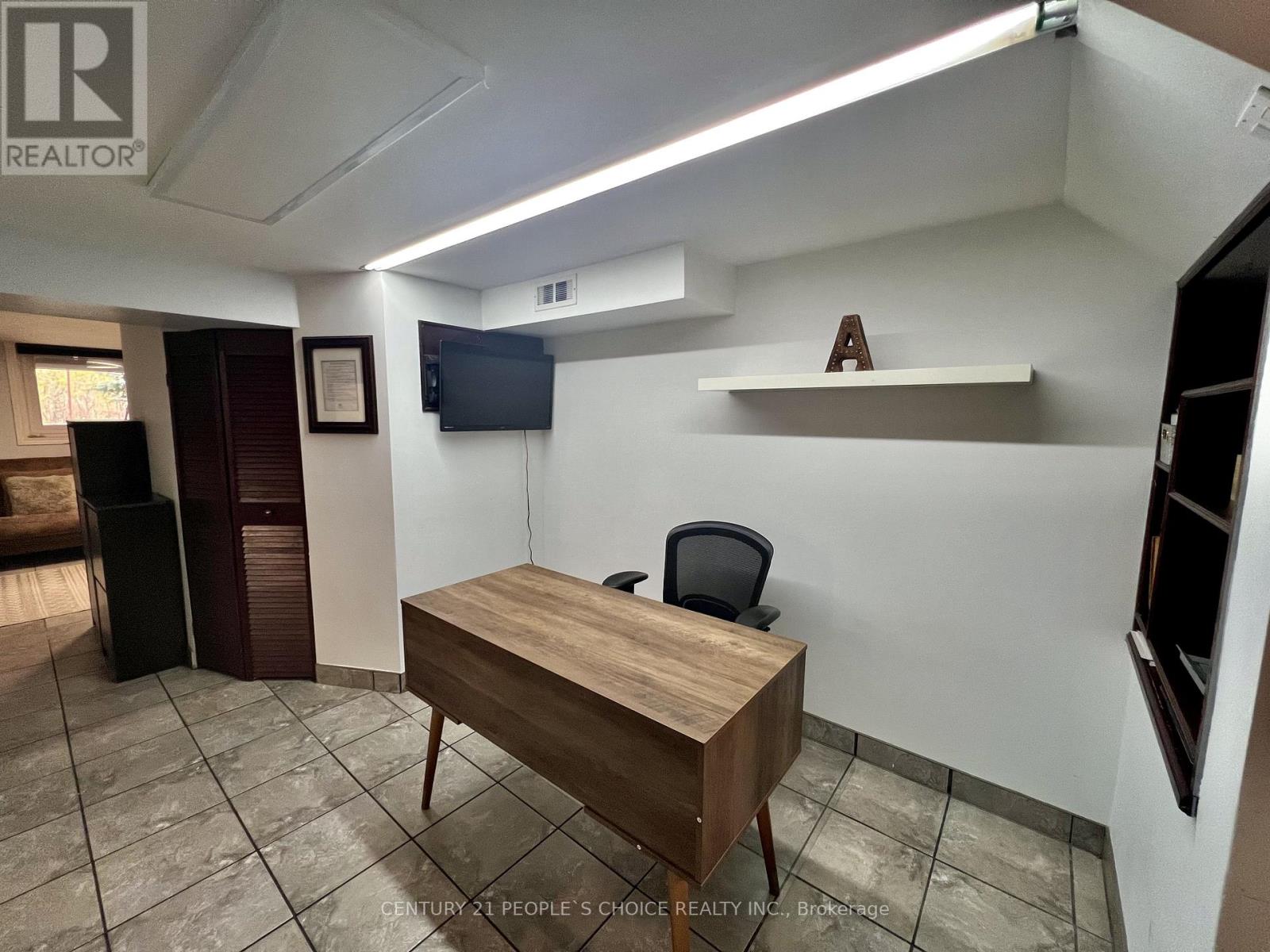 73 Newlin Crescent, Toronto, Ontario  M3L 1X5 - Photo 23 - W13103536