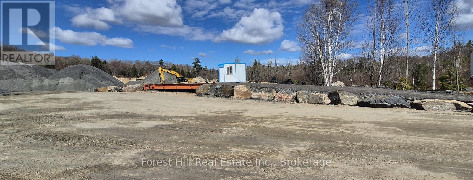 1470 Echo Lake Road, Lake Of Bays, Ontario  P0B 1A0 - Photo 3 - X12049706