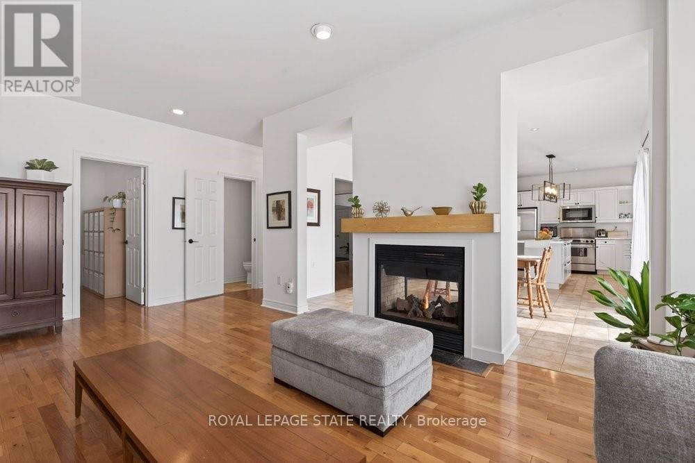 29 Gaines Avenue, Hamilton, Ontario  L9H 7M4 - Photo 14 - X13103424