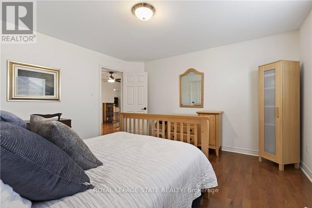 29 Gaines Avenue, Hamilton, Ontario  L9H 7M4 - Photo 25 - X13103424
