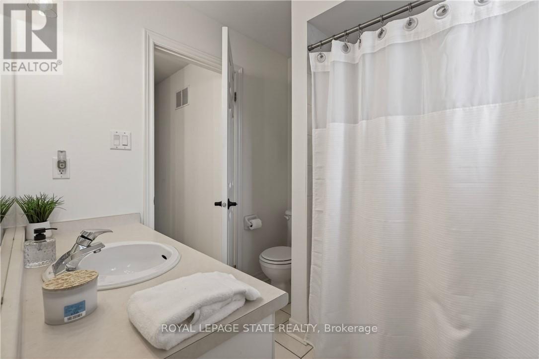 29 Gaines Avenue, Hamilton, Ontario  L9H 7M4 - Photo 30 - X13103424
