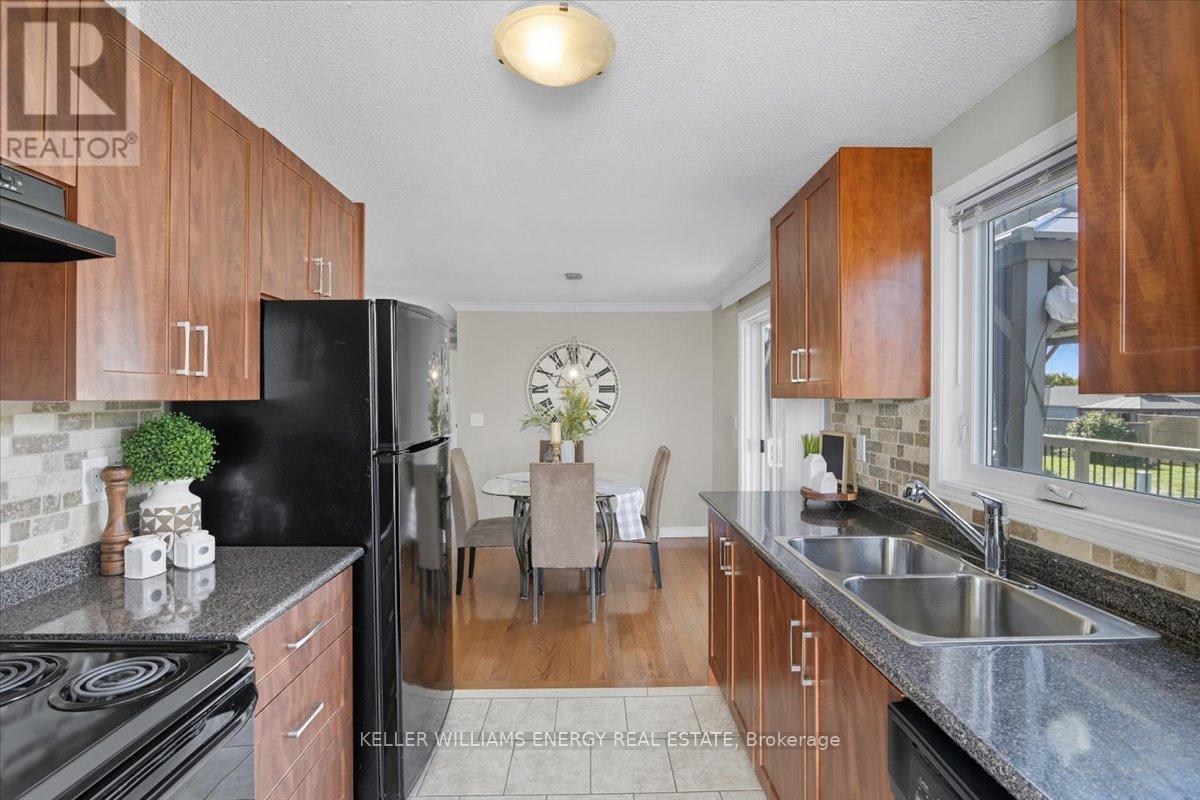 79 Fairway Drive, Clarington, Ontario  L1B 1B1 - Photo 16 - E13103792