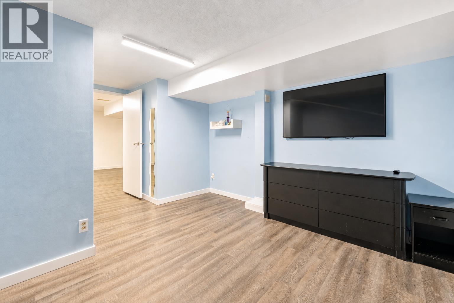 3335 Dieppe Drive, Vancouver, British Columbia  V5M 4B8 - Photo 10 - R3118285