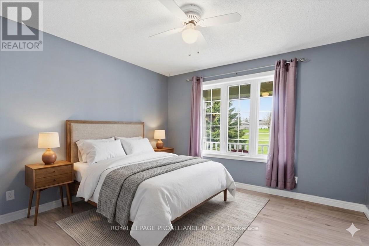 2425 Wallbridge Loyalist Road, Quinte West, Ontario  K0K 2B0 - Photo 17 - X13103936