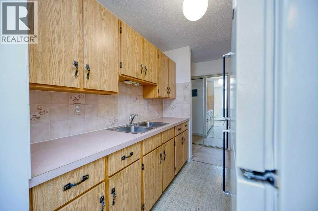 4323 75 Street Nw, Calgary, Alberta  T3B 2M7 - Photo 23 - A2296391