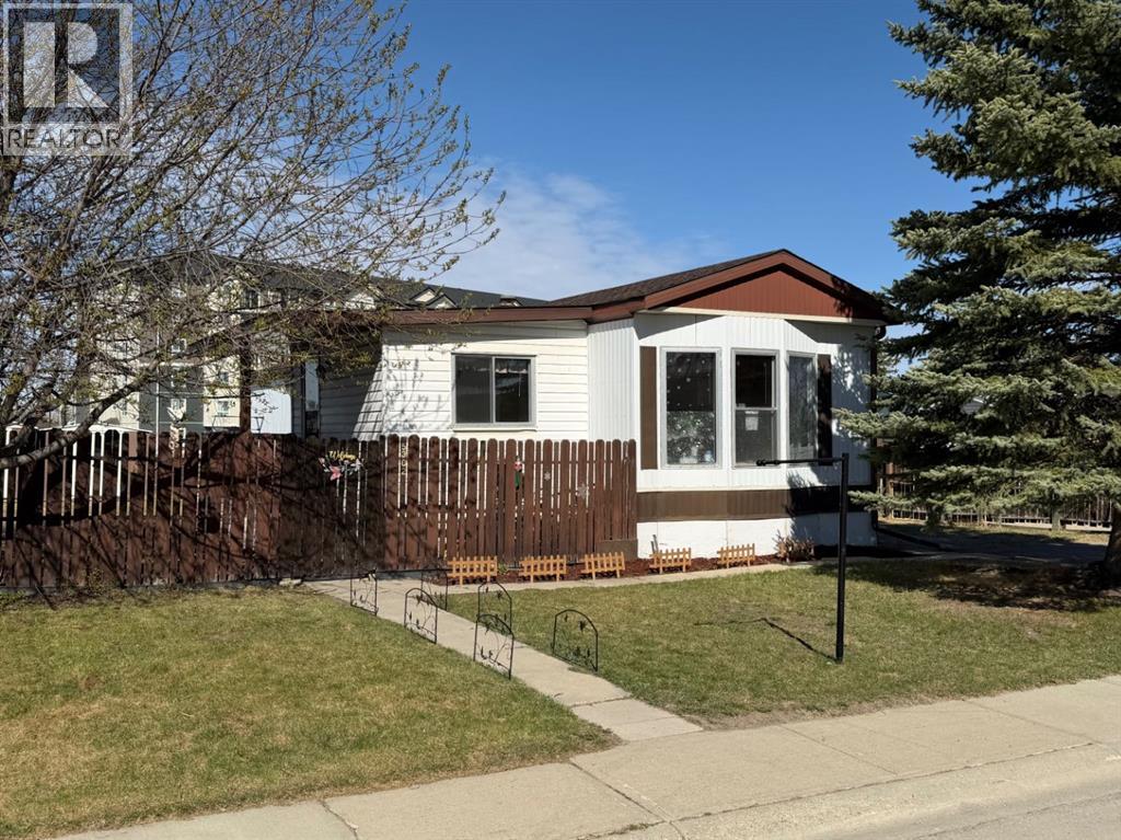 5302 Birch Road, olds, Alberta