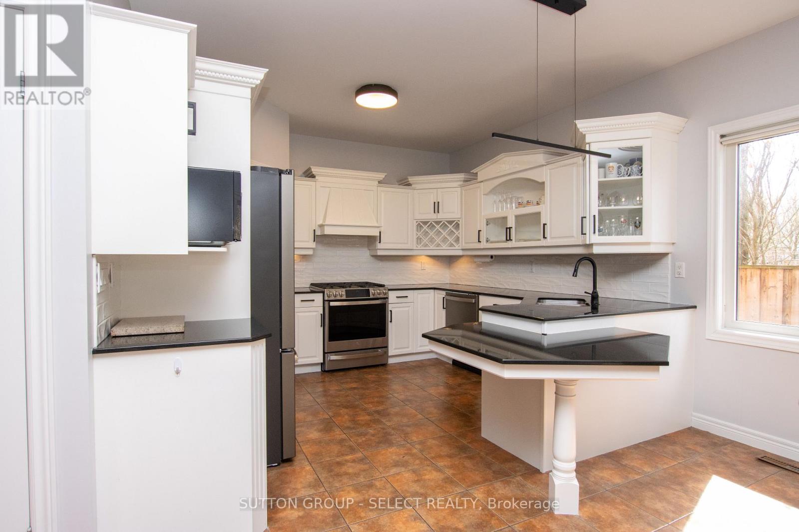 4125 Masterson Circle, London South, Ontario  N6P 1T3 - Photo 14 - X13103898